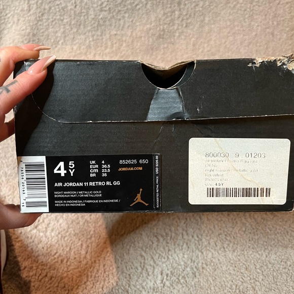 NIKE Air Jordan 11 Retro - Picture 7 of 7